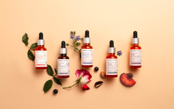 L’art de bien choisir ses soins naturels : huile, hydrolat ou macérat ?