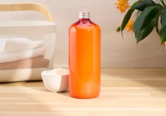 Detersivo liquido fai-da-te profumato alla frutta con Sapone di Marsiglia