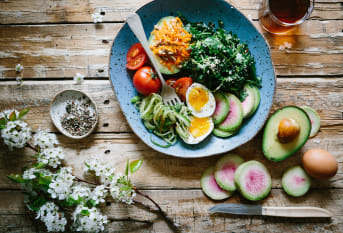 Manger sainement en hiver : astuces pour maintenir une alimentation équilibrée