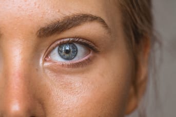 Prévenir les problèmes de peau avec des produits naturels : comment ça marche ?