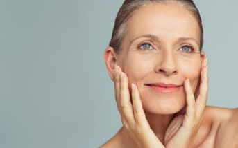 Rides, relâchement, perte de rebond : ce duo d’actifs booste jusqu’à +347 % de collagène