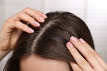 Le cuir chevelu aussi change de rythme au printemps