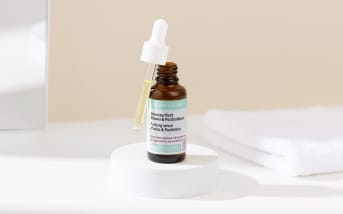 Peaux à imperfections : et si le meilleur sérum était… une huile ?