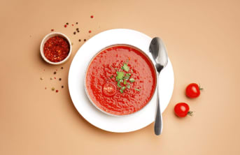 Recette gaspacho à la tomate, menthe et basilic