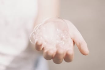 DIY : fabriquez vos propres produits de soins naturels adaptés aux enfants en toute sécurité