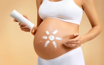 Grossesse et soleil : les précautions à prendre et les protections à privilégier