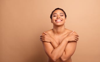 Cicatrice après une réduction mammaire : comment en prendre soin ?