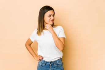 Angine qui dure plus de 10 jours : comprendre et agir naturellement
