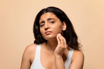Dermatite actinique : définition, origines et solutions pratiques