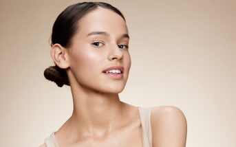 Rééduquer sa peau : comment rompre avec les mauvaises  habitudes cosmétiques