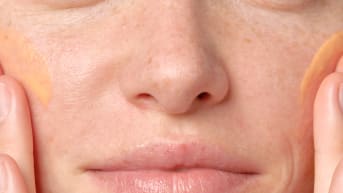Quali forme di vitamina C scegliere per la luminosità della pelle?