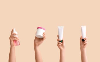 Conservation des cosmétiques : quelle différence entre la DDM et la PAO ? 