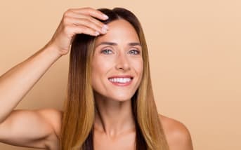 Pourquoi votre peau peut avoir des boutons et des rides (et comment y remédier efficacement) ?