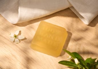 Sapone "Pelle morbida" con Fiore d'Arancio
