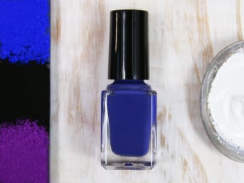 Vernis à ongles navy
