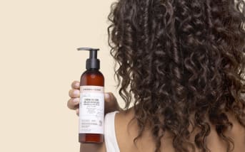 Crème capillaire belle boucle : la réponse de la R&D aux besoins des cheveux texturés