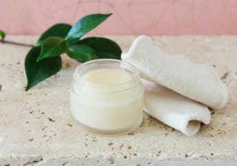 Struccante solido "Dolcezza al Gelsomino"