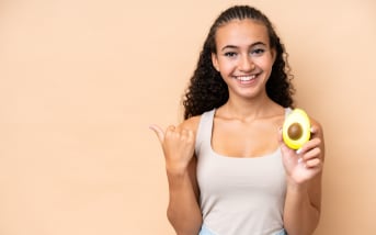 Moins de viande, plus de bien-être : pourquoi le véganisme séduit de plus en plus