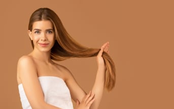 Huile de brocoli + huile de ricin : le combo inattendu pour hydrater et lisser les cheveux