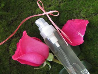 Eau de parfum fraise et fleurs de rosiers pour elle
