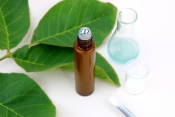 Contour des yeux anti-rides et anti-âge rétinol & acide hyaluronique