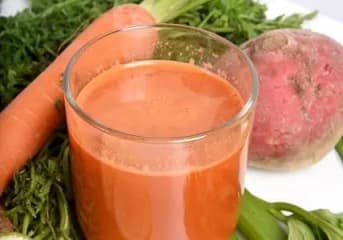 Jus detox à l'hydrolat de Carotte