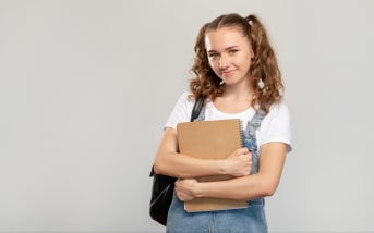 Période d’examens : les alliés naturels pour réussir en préservant sa peau