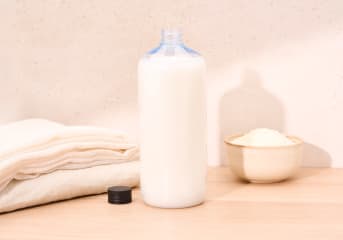 Detersivo fai-da-te per bucato delicato al Mughetto