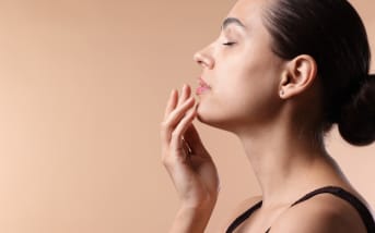 Comment ne plus avoir les lèvres gercées naturellement ?