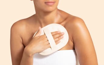 Éponges de maquillage ou de soin : voici à quelle fréquence les nettoyer (et non, une fois par semaine ne suffit pas)