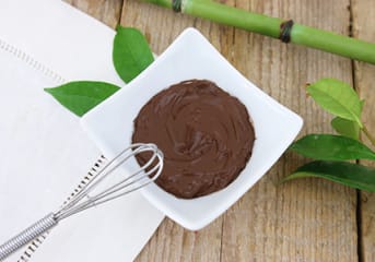 Crème teintée pour peaux noires Thé Vert & Sève de Bambou