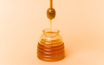Ne mettez plus votre miel au frigo : voici pourquoi c’est une erreur