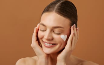 Skincare quotidiana naturale della pelle: raccomandazioni di A. Sitzia