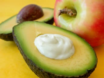 Soin corps à l'huile d'avocat nutritive