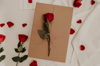 Festeggiare San Valentino in solitaria: amore per se stessi e benessere