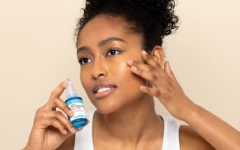 Quels sont les bienfaits de l’Acide hyaluronique sur les lèvres ?