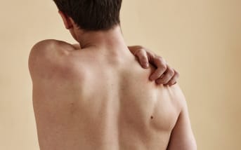 Halte aux idées reçues : l'eczéma n'est pas contagieux