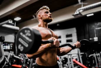 Tous les exercices à réaliser pour maintenir un dos en santé au quotidien