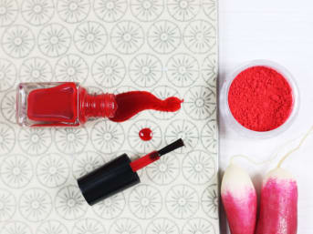 Vernis à ongles love me