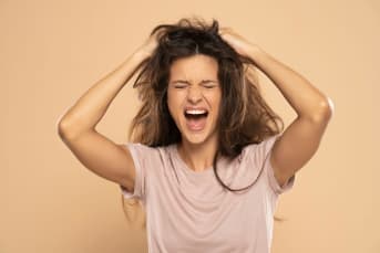 Trichotillomanie : Causes et symptômes