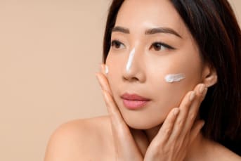 L'Hyaluronate de sodium : un actif aux multiples bienfaits 