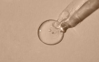 Come utilizzare l'acido ialuronico puro?