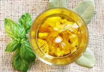 Marinade aromatique thym, laurier, basilic