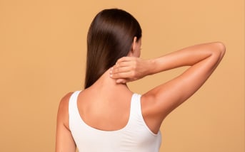Arthrose : comprendre les symptômes de cette usure articulaire