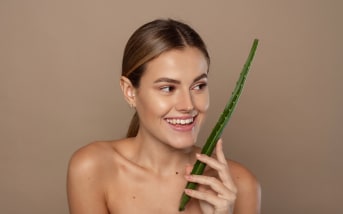 Peau qui tiraille, qui réagit, qui marque : et si c’était une déshydratation invisible ?