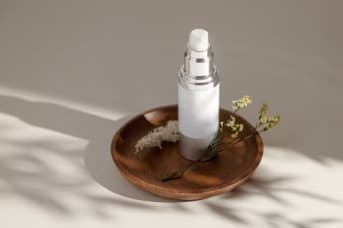 DIY : créez votre propre spray d'ambiance relaxant à base d'hydrolats