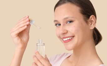 Oléosérum : oui, un sérum huileux peut être l’allié des peaux à tendance acnéique