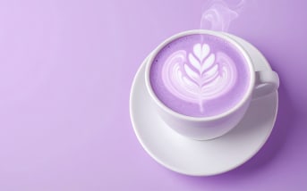 Comment préparer un ube latte maison (et l’astuce qui change tout pour le rendre ultra crémeux)