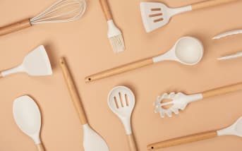 Lutter contre l'invasion de moucherons : des solutions naturelles pour votre  cuisine
