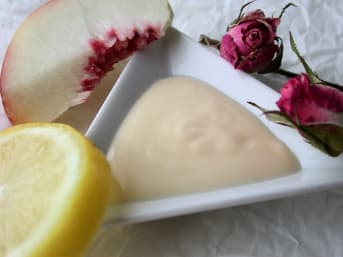 Crème de jour jeunesse & éclat aux acides de fruits 